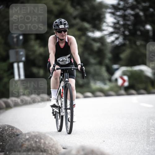 21.06.2026 - 29. Vierlanden-Triathlon H.Heesch http://msf.ph/oto/9883168 21.06.2026 10:35:04 Radfahren 47, 157, 187, 320, 334, 525 meine-sportfotos.de