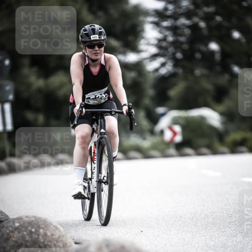 21.06.2026 - 29. Vierlanden-Triathlon H.Heesch http://msf.ph/oto/9883192 21.06.2026 10:35:04 Radfahren 47, 157, 187, 320, 334, 525 meine-sportfotos.de