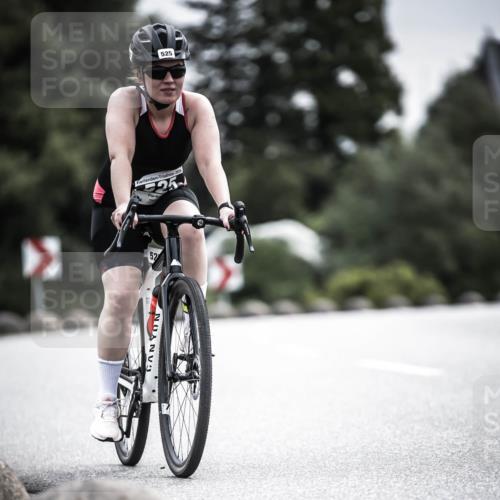 21.06.2026 - 29. Vierlanden-Triathlon H.Heesch http://msf.ph/oto/9883236 21.06.2026 10:35:05 Radfahren 47, 187, 430, 525 meine-sportfotos.de