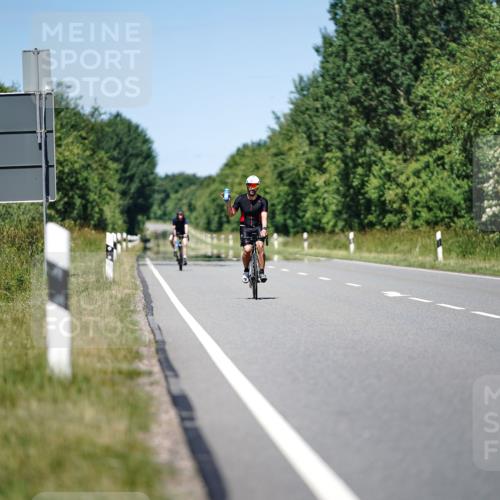 21.06.2026 - Viking Triathlon Michael Burmester http://msf.ph/oto/9883239 21.06.2026 14:01:10 Radfahren  meine-sportfotos.de