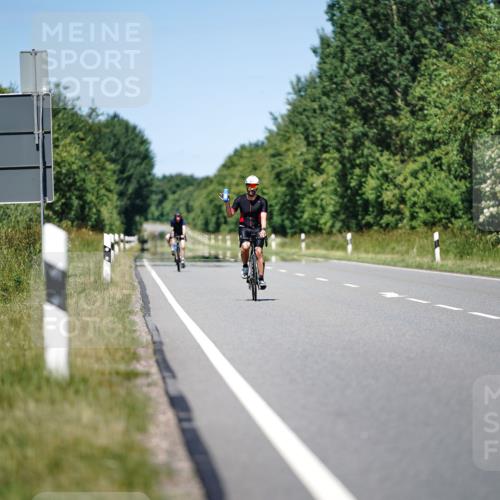 21.06.2026 - Viking Triathlon Michael Burmester http://msf.ph/oto/9883246 21.06.2026 14:01:10 Radfahren  meine-sportfotos.de