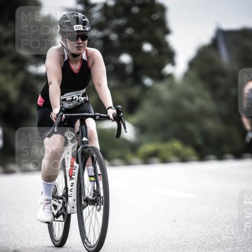 21.06.2026 - 29. Vierlanden-Triathlon H.Heesch http://msf.ph/oto/9883253 21.06.2026 10:35:05 Radfahren 47, 187, 430, 525 meine-sportfotos.de