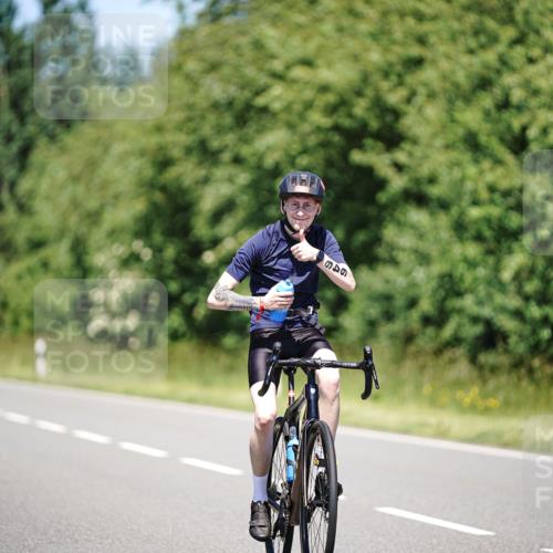 21.06.2026 - Viking Triathlon Michael Burmester http://msf.ph/oto/9883331 21.06.2026 14:01:24 Radfahren  meine-sportfotos.de