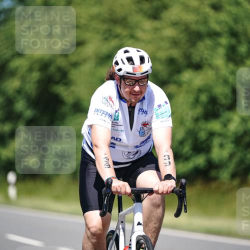 21.06.2026 - Viking Triathlon Michael Burmester http://msf.ph/oto/9883449 21.06.2026 14:19:53 Radfahren 39 meine-sportfotos.de