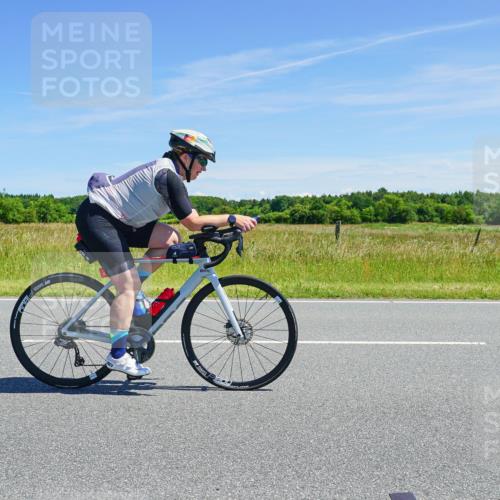 21.06.2026 - Viking Triathlon Michael Burmester http://msf.ph/oto/9883480 21.06.2026 14:04:23 Radfahren 206 meine-sportfotos.de