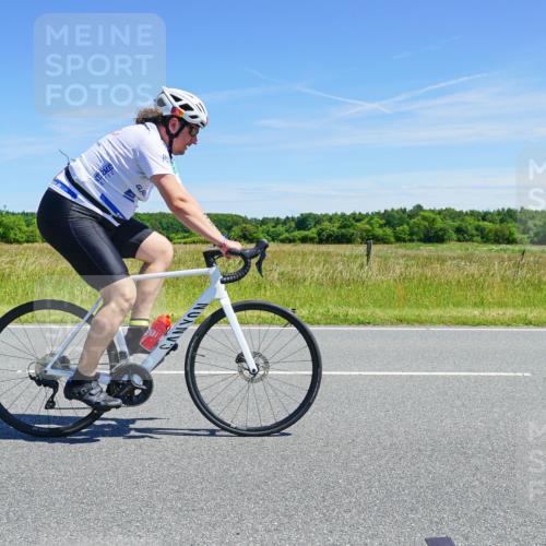 21.06.2026 - Viking Triathlon Michael Burmester http://msf.ph/oto/9883493 21.06.2026 14:19:54 Radfahren 39 meine-sportfotos.de