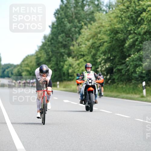 21.06.2026 - Viking Triathlon Michael Burmester http://msf.ph/oto/9883512 21.06.2026 11:01:36 Radfahren 9, 55, 142, 154, 364, 425, 526, 634 meine-sportfotos.de