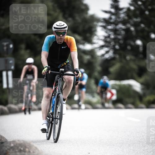 21.06.2026 - 29. Vierlanden-Triathlon H.Heesch http://msf.ph/oto/9883545 21.06.2026 10:35:28 Radfahren 43, 108, 109, 112, 291, 347, 490 meine-sportfotos.de