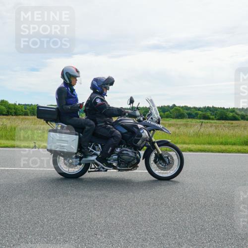 21.06.2026 - Viking Triathlon Michael Burmester http://msf.ph/oto/9883556 21.06.2026 11:05:40 Radfahren 7, 19, 34, 41, 72, 243, 286, 333, 340, 342, 438, 668 meine-sportfotos.de
