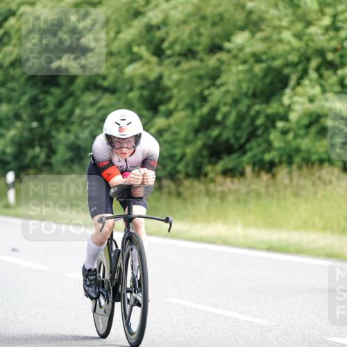 21.06.2026 - Viking Triathlon Michael Burmester http://msf.ph/oto/9883581 21.06.2026 11:03:49 Radfahren 1, 4, 58, 86, 165, 197, 202, 211, 227, 301, 387, 411, 460, 484, 553, 559, 567, 649 meine-sportfotos.de