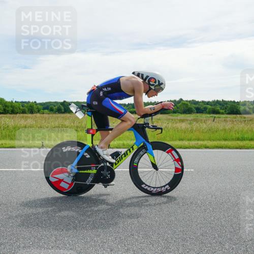 21.06.2026 - Viking Triathlon Michael Burmester http://msf.ph/oto/9883623 21.06.2026 11:08:26 Radfahren 22, 46, 143, 176, 234, 248, 330, 339, 351, 371, 399, 415, 441, 452, 511, 550, 632, 643 meine-sportfotos.de