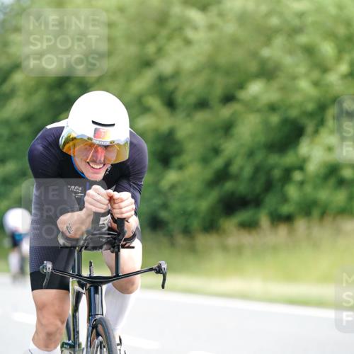 21.06.2026 - Viking Triathlon Michael Burmester http://msf.ph/oto/9883671 21.06.2026 11:05:19 Radfahren 2, 21, 95, 162, 166, 167, 333, 517, 578, 655 meine-sportfotos.de