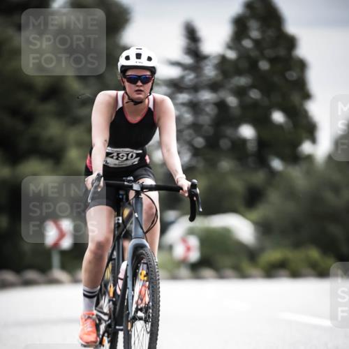 21.06.2026 - 29. Vierlanden-Triathlon H.Heesch http://msf.ph/oto/9883690 21.06.2026 10:35:32 Radfahren 43, 108, 109, 291, 306, 313, 347, 348, 490 meine-sportfotos.de