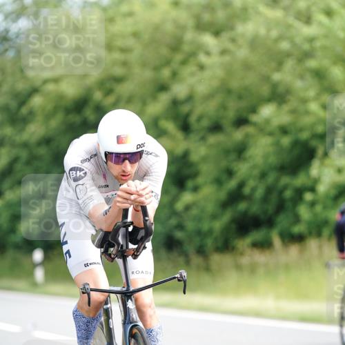 21.06.2026 - Viking Triathlon Michael Burmester http://msf.ph/oto/9883693 21.06.2026 11:05:20 Radfahren 2, 21, 95, 162, 166, 167, 333, 517, 578, 655 meine-sportfotos.de