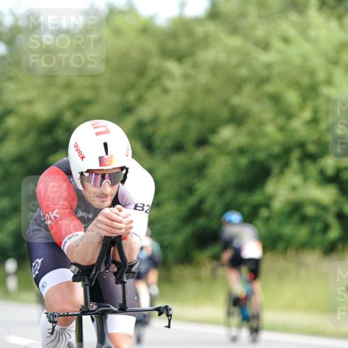 21.06.2026 - Viking Triathlon Michael Burmester http://msf.ph/oto/9883722 21.06.2026 11:05:22 Radfahren 2, 21, 166, 167, 243, 333, 517, 655 meine-sportfotos.de