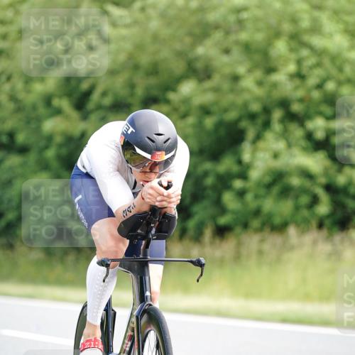 21.06.2026 - Viking Triathlon Michael Burmester http://msf.ph/oto/9883759 21.06.2026 11:05:55 Radfahren 7, 19, 25, 34, 34, 41, 72, 80, 94, 125, 150, 150, 152, 152, 259, 286, 340, 342, 438, 547, 575, 668 meine-sportfotos.de