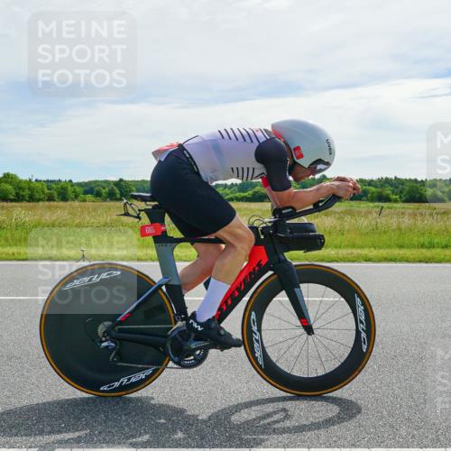 21.06.2026 - Viking Triathlon Michael Burmester http://msf.ph/oto/9883764 21.06.2026 11:11:28 Radfahren 38, 48, 96, 103, 158, 310, 310, 388, 569, 635, 662, 662, 665 meine-sportfotos.de