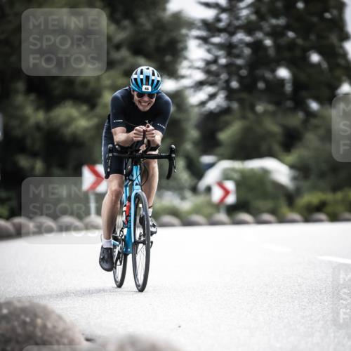 21.06.2026 - 29. Vierlanden-Triathlon H.Heesch http://msf.ph/oto/9883817 21.06.2026 10:35:44 Radfahren 46, 131, 173 meine-sportfotos.de