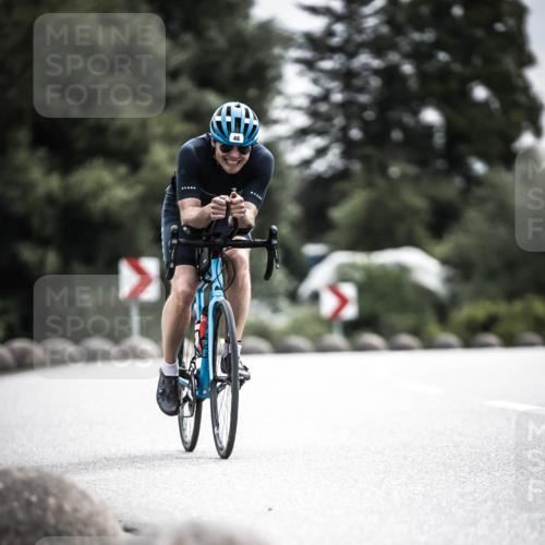 21.06.2026 - 29. Vierlanden-Triathlon H.Heesch http://msf.ph/oto/9883825 21.06.2026 10:35:44 Radfahren 46, 131, 173 meine-sportfotos.de