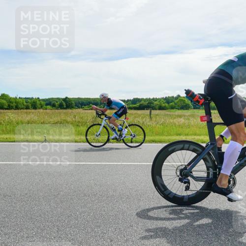 21.06.2026 - Viking Triathlon Michael Burmester http://msf.ph/oto/9883850 21.06.2026 11:15:14 Radfahren 145, 180, 304, 331, 350, 500, 579, 618, 618, 637 meine-sportfotos.de