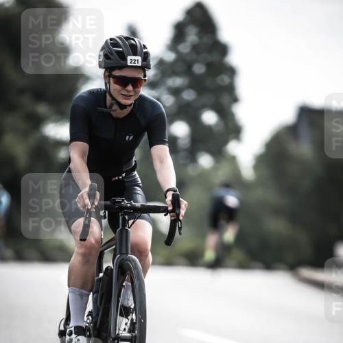 21.06.2026 - 29. Vierlanden-Triathlon H.Heesch http://msf.ph/oto/9883997 21.06.2026 09:19:00 Radfahren 56, 107, 221 meine-sportfotos.de