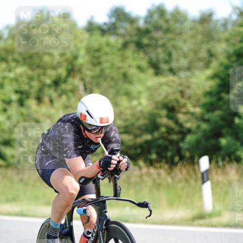 21.06.2026 - Viking Triathlon Michael Burmester http://msf.ph/oto/9884045 21.06.2026 11:15:05 Radfahren 116, 145, 155, 304, 331, 350, 500, 554, 571, 579, 618, 618, 637 meine-sportfotos.de