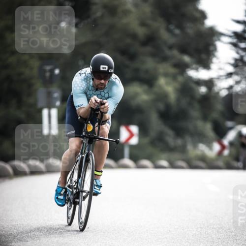 21.06.2026 - 29. Vierlanden-Triathlon H.Heesch http://msf.ph/oto/9884056 21.06.2026 09:19:04 Radfahren 79, 107, 221, 268 meine-sportfotos.de