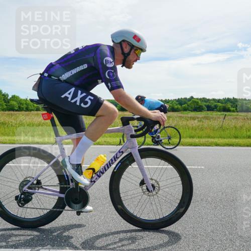 21.06.2026 - Viking Triathlon Michael Burmester http://msf.ph/oto/9884061 21.06.2026 11:19:13 Radfahren 13, 47, 295, 311, 378, 536, 537, 541, 576, 623 meine-sportfotos.de