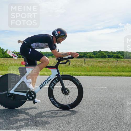 21.06.2026 - Viking Triathlon Michael Burmester http://msf.ph/oto/9884131 21.06.2026 11:19:58 Radfahren 30, 115, 115, 249, 250, 250, 257, 291, 297, 323, 332, 343 meine-sportfotos.de