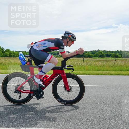 21.06.2026 - Viking Triathlon Michael Burmester http://msf.ph/oto/9884211 21.06.2026 11:20:41 Radfahren 100, 102, 170, 200, 237, 391, 404, 472, 498, 543, 561, 568 meine-sportfotos.de