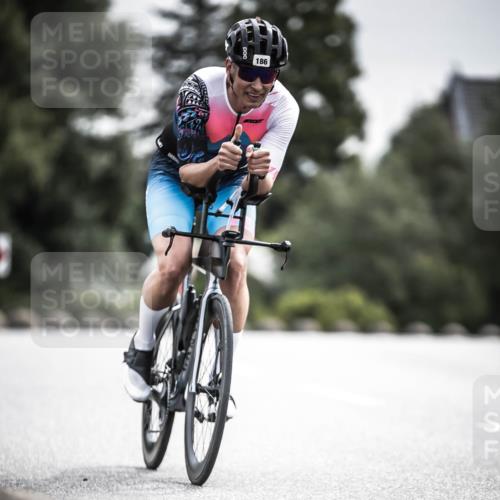 21.06.2026 - 29. Vierlanden-Triathlon H.Heesch http://msf.ph/oto/9884282 21.06.2026 10:36:02 Radfahren 10, 25, 26, 34, 88, 104, 186, 243, 278, 589 meine-sportfotos.de