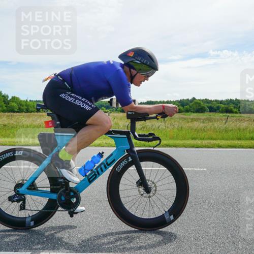 21.06.2026 - Viking Triathlon Michael Burmester http://msf.ph/oto/9884289 21.06.2026 11:21:45 Radfahren 24, 26, 40, 51, 76, 171, 203, 269, 298, 328, 640, 648 meine-sportfotos.de