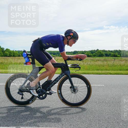 21.06.2026 - Viking Triathlon Michael Burmester http://msf.ph/oto/9884313 21.06.2026 11:22:04 Radfahren 26, 92, 178, 194, 205, 269, 603, 652 meine-sportfotos.de