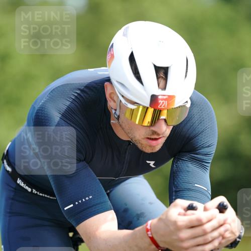 21.06.2026 - Viking Triathlon Michael Burmester http://msf.ph/oto/9884345 21.06.2026 11:19:03 Radfahren 1, 4, 13, 47, 221, 242, 295, 311, 372, 378, 449, 495, 536, 537, 541, 576, 613, 623, 629 meine-sportfotos.de