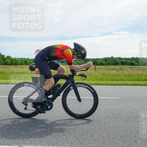 21.06.2026 - Viking Triathlon Michael Burmester http://msf.ph/oto/9884366 21.06.2026 11:23:07 Radfahren 61, 135, 144, 184, 305, 465, 467, 471, 471, 548 meine-sportfotos.de
