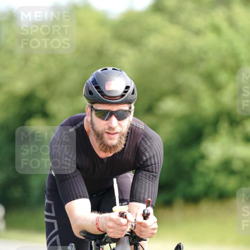 21.06.2026 - Viking Triathlon Michael Burmester http://msf.ph/oto/9884424 21.06.2026 11:19:07 Radfahren 1, 4, 13, 47, 221, 242, 295, 311, 372, 378, 449, 495, 536, 537, 541, 576, 623, 629 meine-sportfotos.de