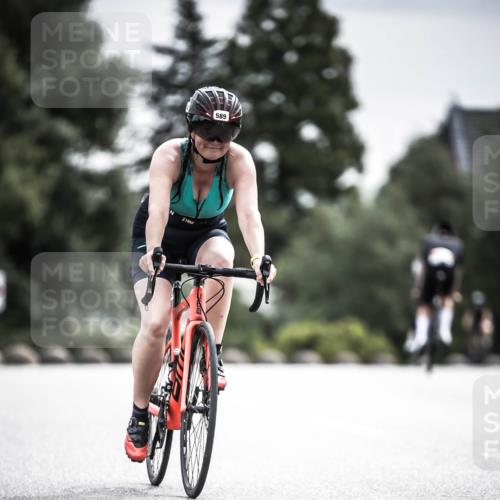 21.06.2026 - 29. Vierlanden-Triathlon H.Heesch http://msf.ph/oto/9884445 21.06.2026 10:36:07 Radfahren 104, 243, 376, 589 meine-sportfotos.de