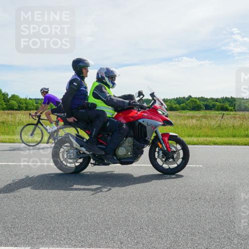 21.06.2026 - Viking Triathlon Michael Burmester http://msf.ph/oto/9884543 21.06.2026 11:25:22 Radfahren 20, 81, 81, 83, 106, 113, 132, 160, 160, 224, 491, 502, 504 meine-sportfotos.de
