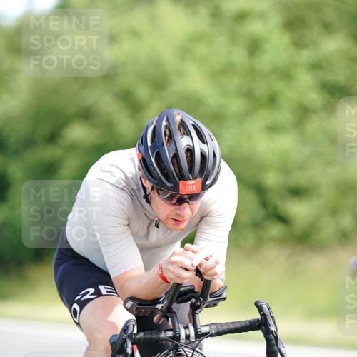 21.06.2026 - Viking Triathlon Michael Burmester http://msf.ph/oto/9884572 21.06.2026 11:19:48 Radfahren 30, 115, 115, 249, 250, 250, 257, 291, 297, 297, 323, 332, 343, 346, 551, 604 meine-sportfotos.de