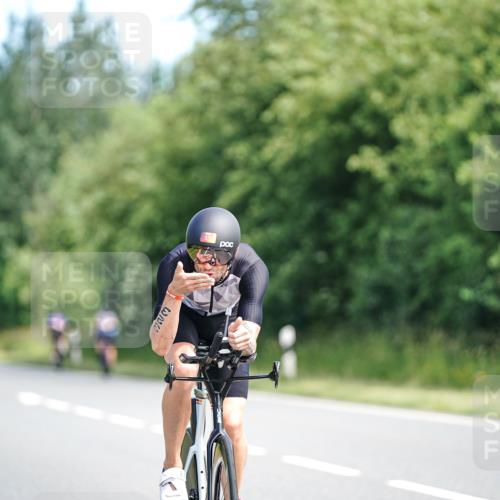 21.06.2026 - Viking Triathlon Michael Burmester http://msf.ph/oto/9884626 21.06.2026 11:19:57 Radfahren 30, 115, 115, 249, 250, 250, 257, 291, 297, 323, 332, 343, 625 meine-sportfotos.de