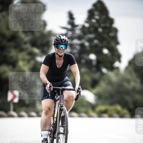 21.06.2026 - 29. Vierlanden-Triathlon H.Heesch http://msf.ph/oto/9884693 21.06.2026 10:36:18 Radfahren 223, 349, 504 meine-sportfotos.de