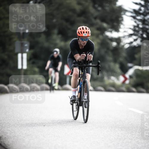 21.06.2026 - 29. Vierlanden-Triathlon H.Heesch http://msf.ph/oto/9884697 21.06.2026 09:19:21 Radfahren 24, 99, 169, 224, 228 meine-sportfotos.de