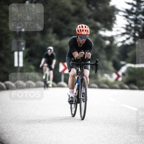 21.06.2026 - 29. Vierlanden-Triathlon H.Heesch http://msf.ph/oto/9884704 21.06.2026 09:19:21 Radfahren 24, 99, 169, 224, 228 meine-sportfotos.de