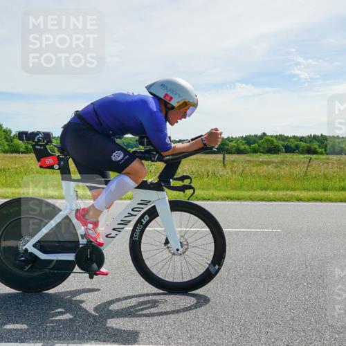 21.06.2026 - Viking Triathlon Michael Burmester http://msf.ph/oto/9884706 21.06.2026 11:27:01 Radfahren 41, 44, 63, 65, 74, 74, 94, 103, 111, 162, 163, 211, 266, 270, 275, 344, 348, 387, 411, 460, 522, 569, 608, 668 meine-sportfotos.de