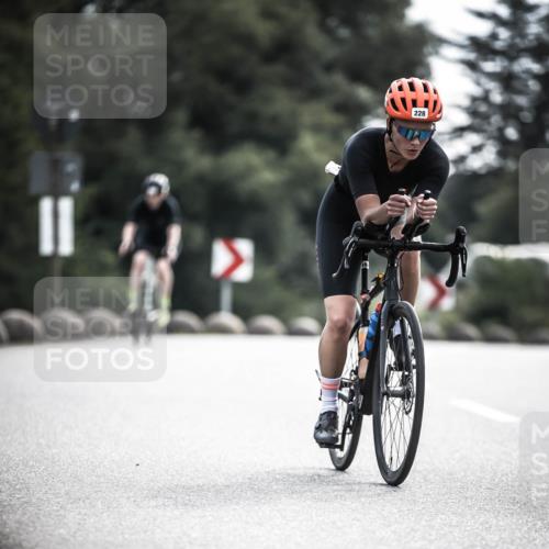 21.06.2026 - 29. Vierlanden-Triathlon H.Heesch http://msf.ph/oto/9884749 21.06.2026 09:19:21 Radfahren 24, 99, 169, 224, 228 meine-sportfotos.de