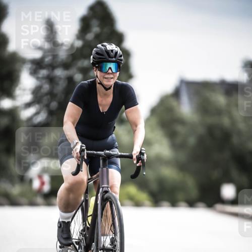 21.06.2026 - 29. Vierlanden-Triathlon H.Heesch http://msf.ph/oto/9884753 21.06.2026 10:36:18 Radfahren 223, 349, 504 meine-sportfotos.de