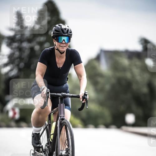 21.06.2026 - 29. Vierlanden-Triathlon H.Heesch http://msf.ph/oto/9884763 21.06.2026 10:36:18 Radfahren 223, 349, 504 meine-sportfotos.de