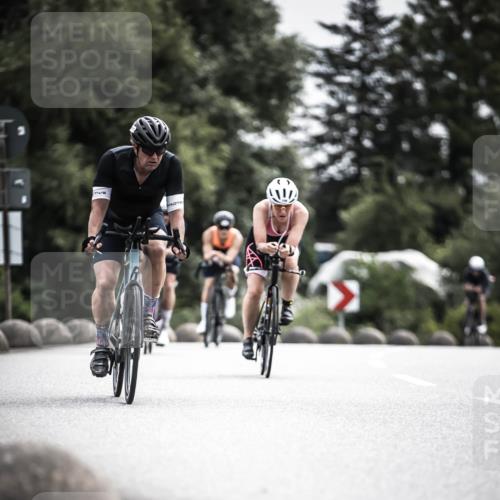 21.06.2026 - 29. Vierlanden-Triathlon H.Heesch http://msf.ph/oto/9884833 21.06.2026 10:36:39 Radfahren 51, 78, 99, 106, 177, 298 meine-sportfotos.de