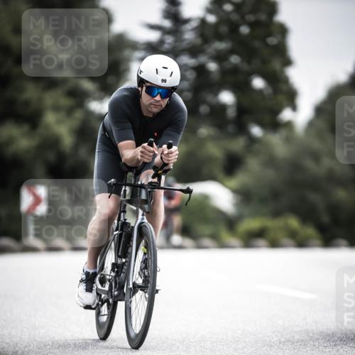21.06.2026 - 29. Vierlanden-Triathlon H.Heesch http://msf.ph/oto/9884963 21.06.2026 10:36:45 Radfahren 51, 55, 78, 99, 106, 128, 197, 292 meine-sportfotos.de