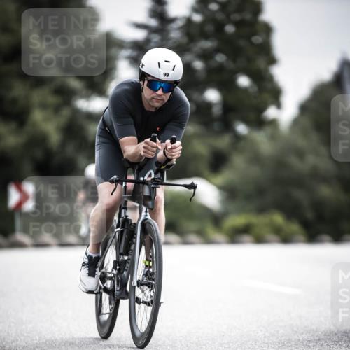 21.06.2026 - 29. Vierlanden-Triathlon H.Heesch http://msf.ph/oto/9884968 21.06.2026 10:36:45 Radfahren 51, 55, 78, 99, 106, 128, 197, 292 meine-sportfotos.de